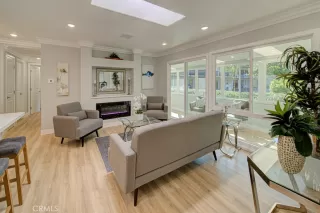 Photo #3: OC22232415 Listing