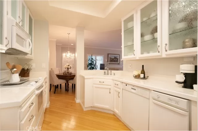 MLS: OC22232480 Condo For Sale