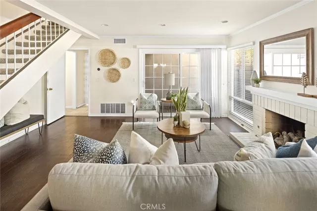 MLS: OC22232553 Condo For Sale