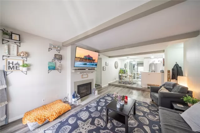 MLS: OC22232863 Condo For Sale