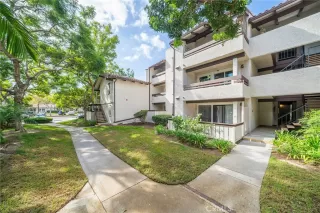 Photo #2: OC22232863 Listing 