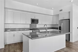 Photo #2: OC22232952 Listing 