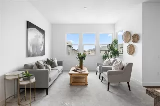 Photo #3: OC22232952 Listing 