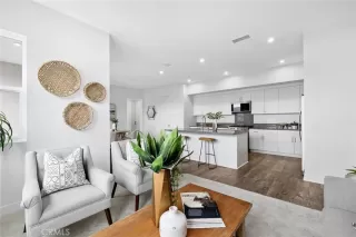 Photo #4: OC22232952 Listing 