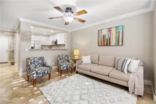 Photo #5: OC22233119 Listing 