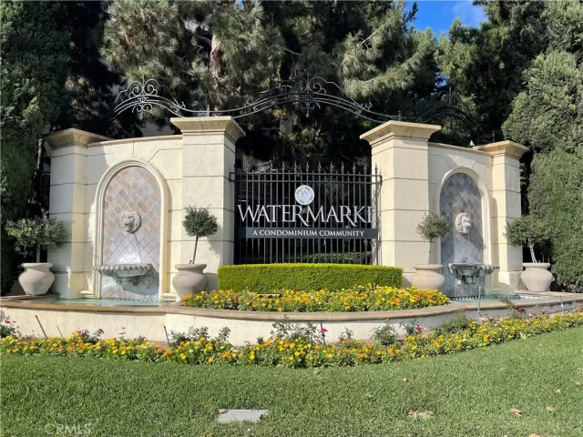 MLS: OC22233510 Condo For Sale