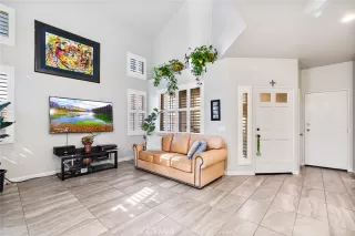 Photo #5: OC22233543 Listing 