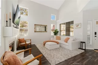 Photo #4: OC22233782 Listing 