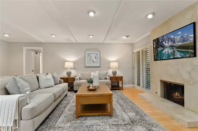 MLS: OC22234626 Condo For Sale