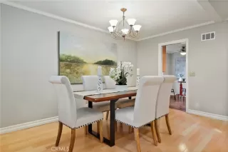 Photo #5: OC22234626 Listing 