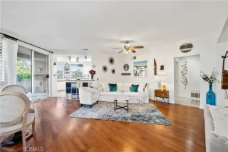 Photo #3: OC22234923 Listing