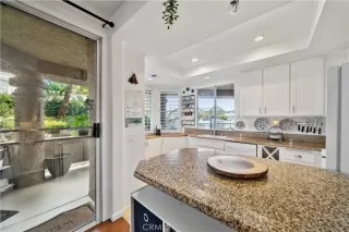 Photo #6: OC22234923 Listing