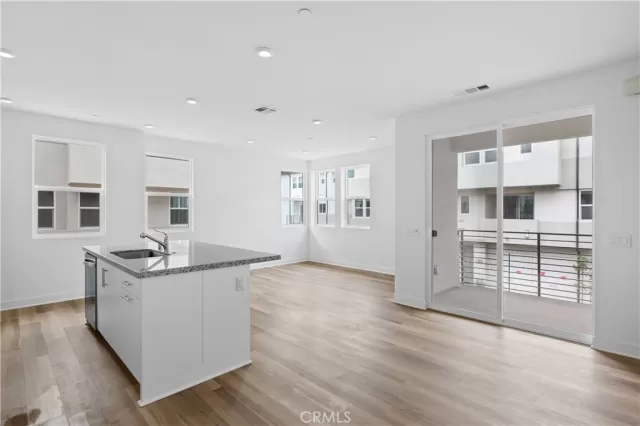 MLS: OC22235050 Condo For Sale