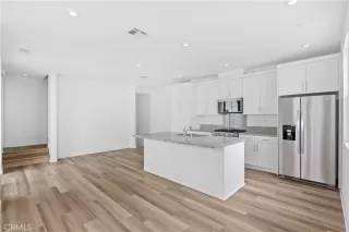 Photo #1: OC22235050 Listing 