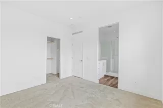 Photo #4: OC22235050 Listing 