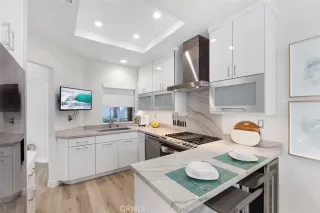 Photo #6: OC22235474 Listing 