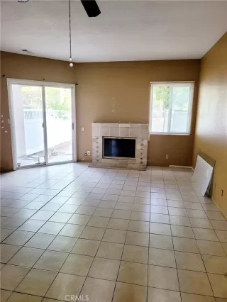 Photo #3: OC22235574 Listing