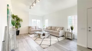 Photo #4: OC22235698 Listing 