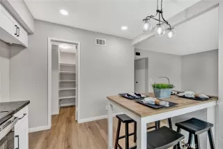 Photo #5: OC22235807 Listing 