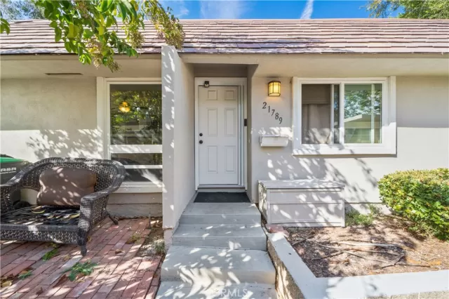 MLS: OC22235868 Condo For Sale