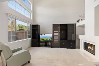 Photo #4: OC22236045 Listing 