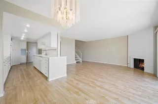 Photo #6: OC22236046 Listing