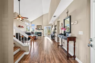 Photo #3: OC22236090 Listing