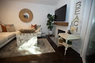 Photo #2: OC22236728 Listing