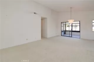 Photo #2: OC22236730 Listing 