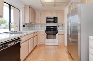 Photo #6: OC22236730 Listing 