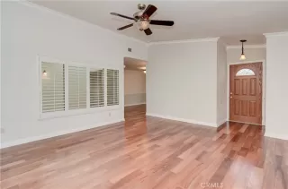 Photo #4: OC22236737 Listing