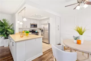 Photo #6: OC22236886 Listing 