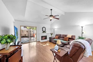 Photo #5: OC22237050 Listing 