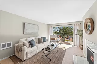 Photo #2: OC22237538 Listing 