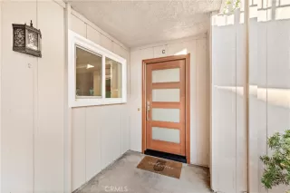 Photo #2: OC22238063 Listing