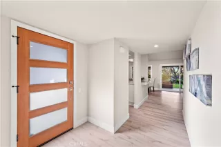 Photo #3: OC22238063 Listing