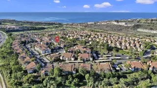 Photo #2: OC22238344 Listing 