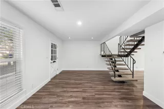 Photo #3: OC22238382 Listing 