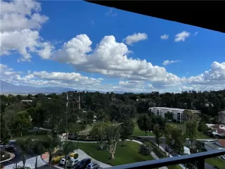 Photo #3: OC22238527 Listing