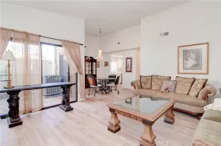 Photo #2: OC22238653 Listing