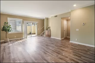 Photo #4: OC22239666 Listing