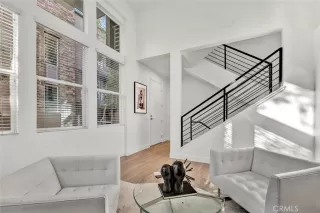 Photo #4: OC22239755 Listing