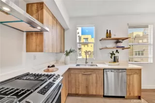 Photo #6: OC22239755 Listing