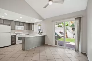 Photo #4: OC22240090 Listing 