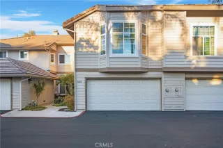 Photo #2: OC22240132 Listing