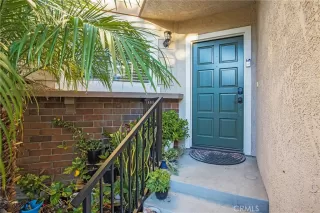 Photo #3: OC22240132 Listing