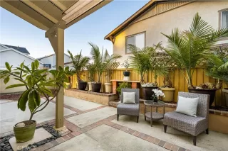 Photo #3: OC22240275 Listing