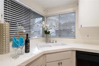 Photo #6: OC22240275 Listing