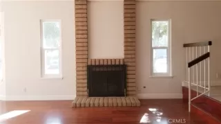 Photo #2: OC22240677 Listing