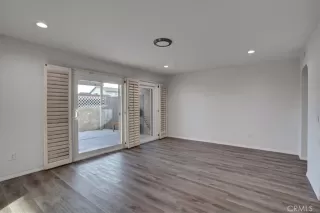 Photo #3: OC22240910 Listing 